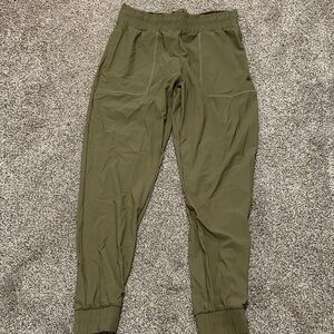 Vitality Olive Green Nomad Jogger